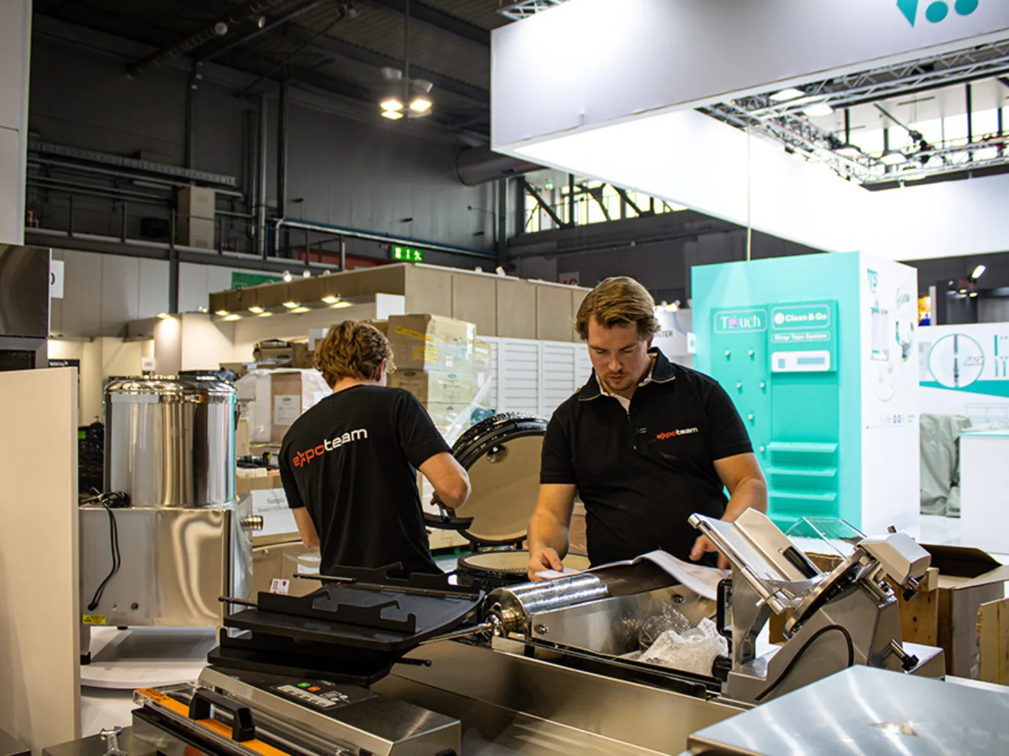 Opbouwen kamado stand