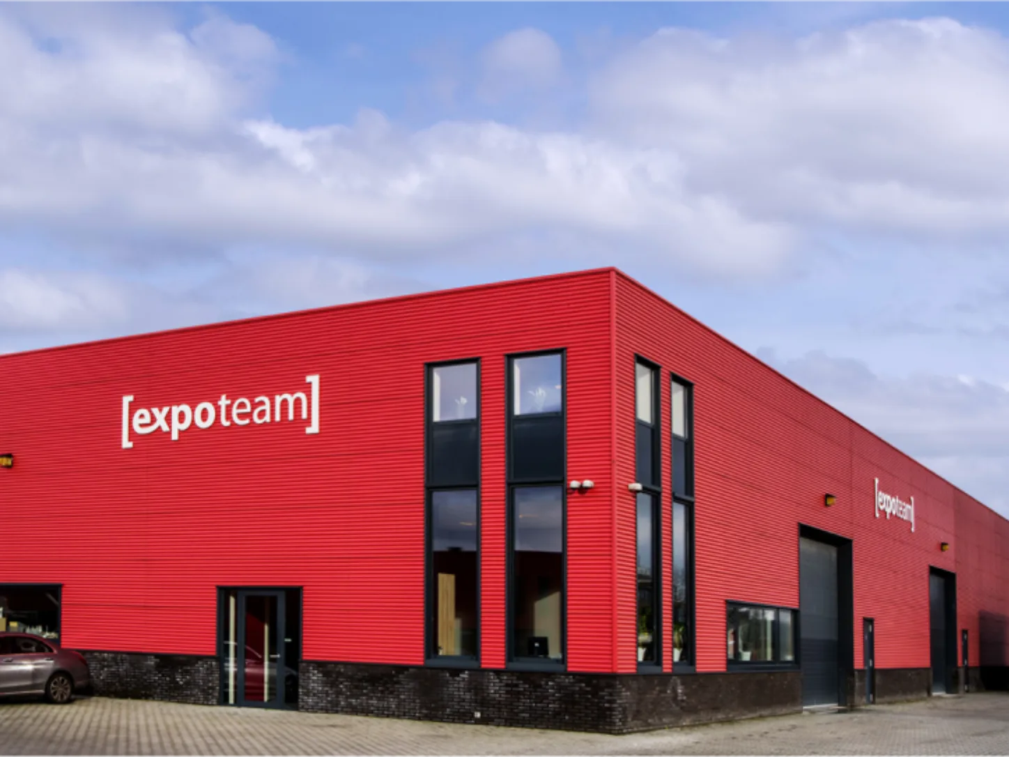 Expoteam building crop